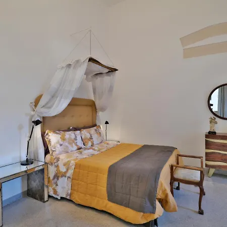 Palazzo Rollo Lecce