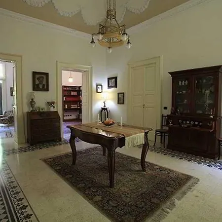 Oda ve Kahvaltı Palazzo Rollo Lecce