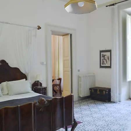 Bed & Breakfast Palazzo Rollo 2*