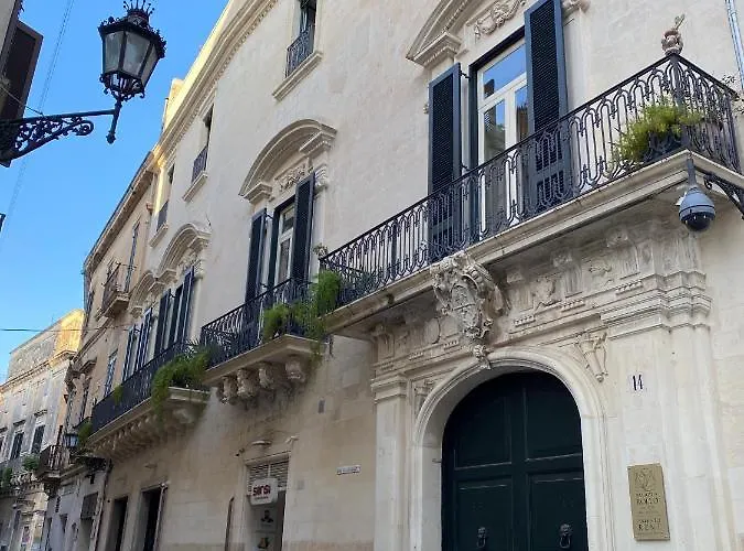 לינה וארוחת בוקר Palazzo Rollo לצ'ה