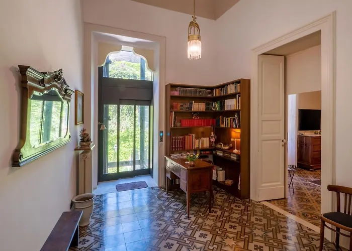 Palazzo Rollo לינה וארוחת בוקר 4*