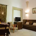 Palazzo Rollo Bed and Breakfast 4*