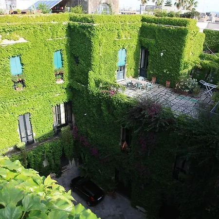 Bed and breakfast Palazzo Rollo 4*