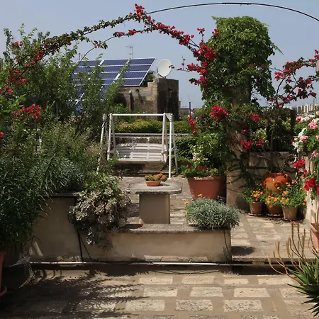 Palazzo Rollo Bed & Breakfast 4*