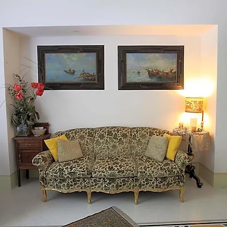 Palazzo Rollo Bed & Breakfast