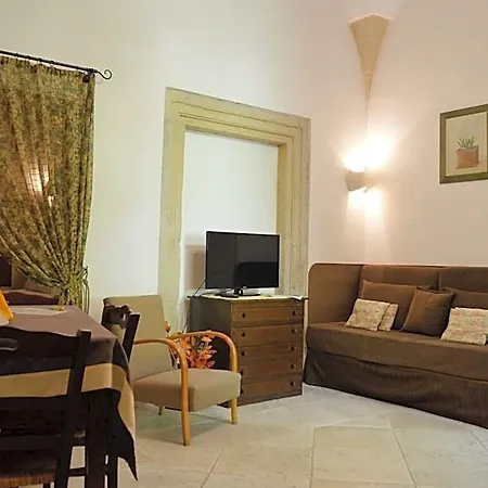 Bed & Breakfast Palazzo Rollo 4*