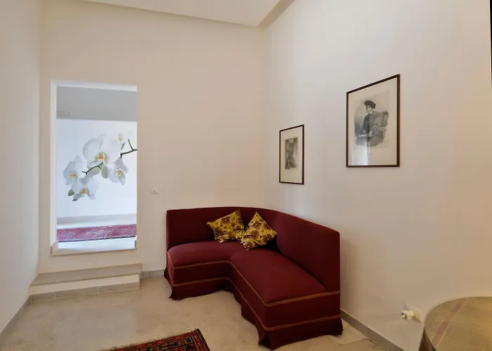 Palazzo Rollo לינה וארוחת בוקר