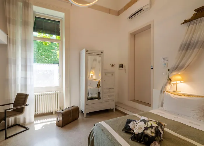 Palazzo Rollo לינה וארוחת בוקר 4*