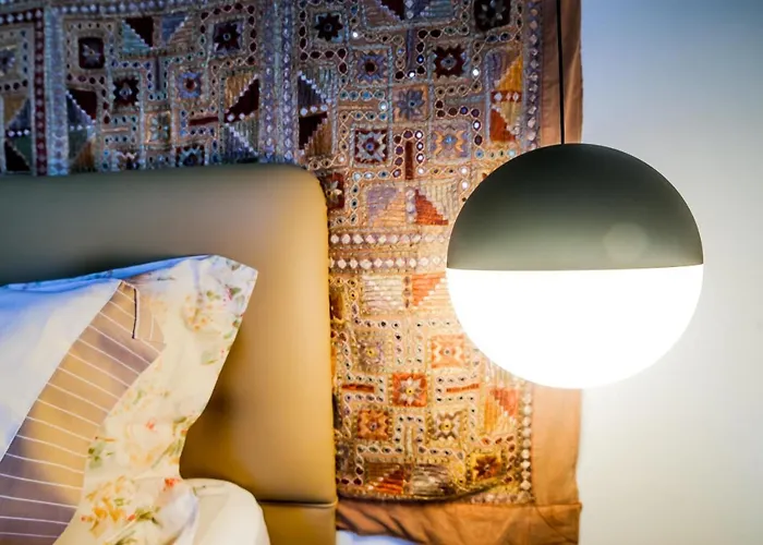 לינה וארוחת בוקר Palazzo Rollo 4*